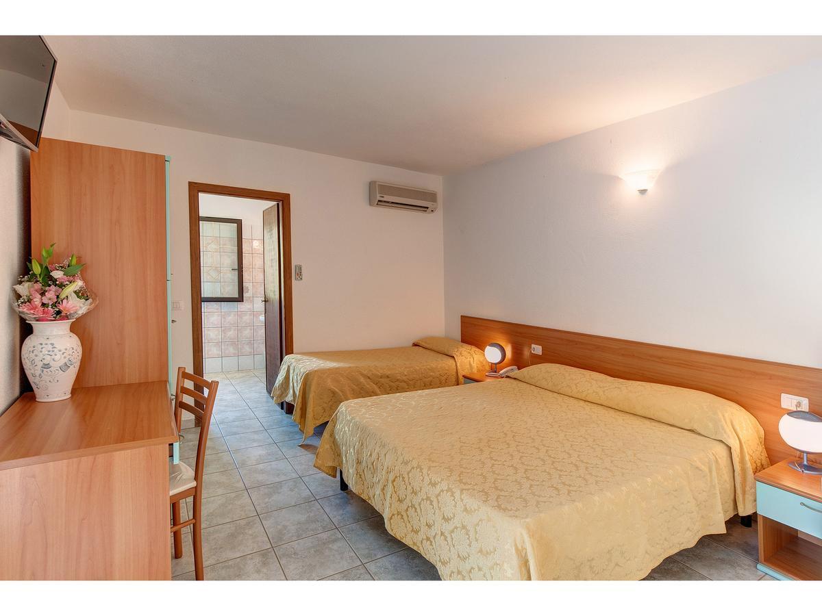 Hotel Pedra Niedda Budoni Exterior photo