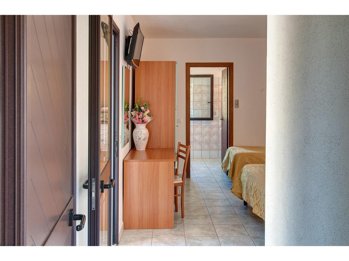 Hotel Pedra Niedda Budoni Exterior photo