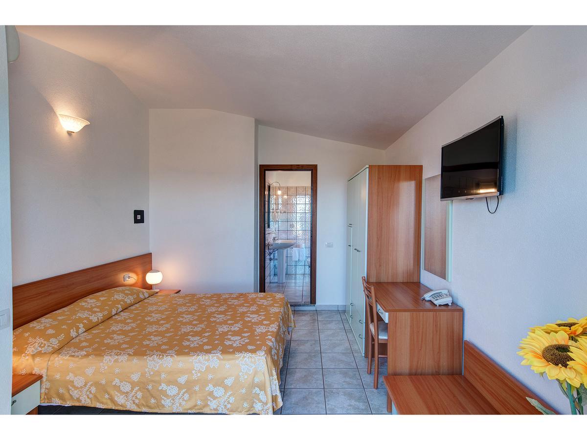Hotel Pedra Niedda Budoni Exterior photo