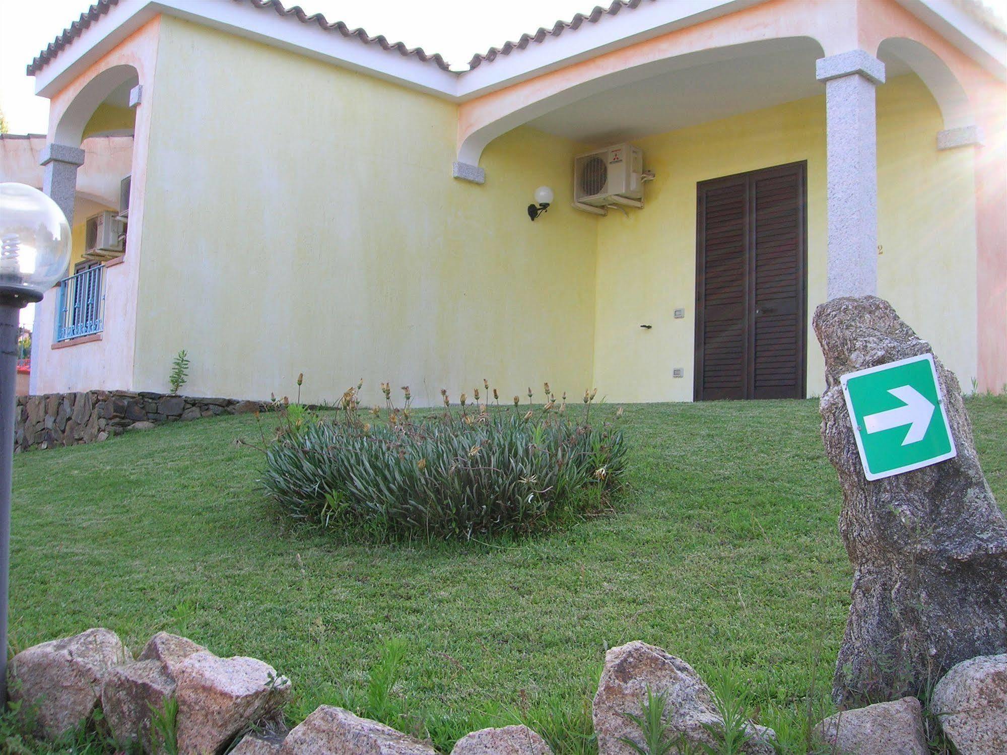 Hotel Pedra Niedda Budoni Exterior photo